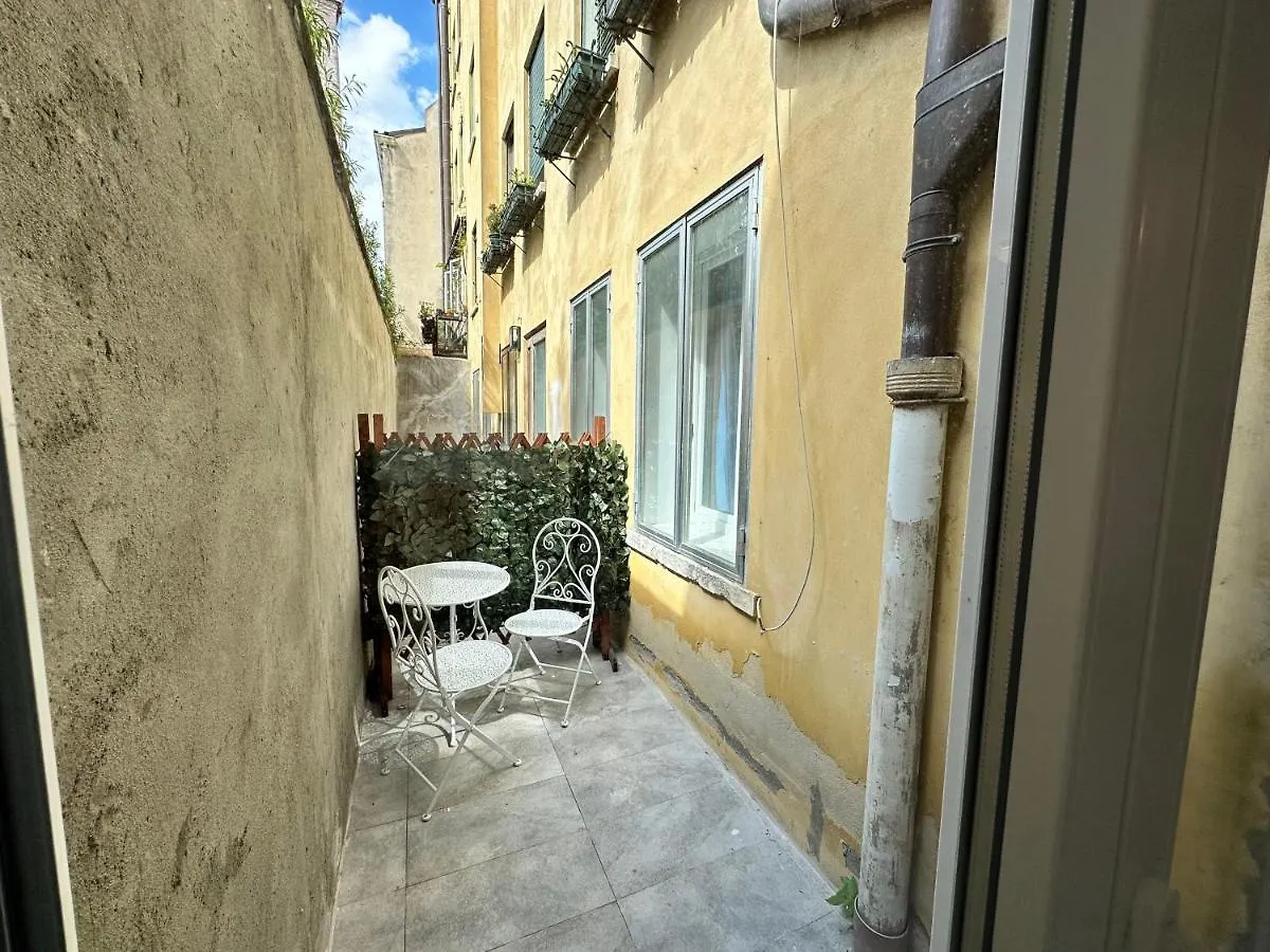 Calle De Le Pazienze Apartments البندقية