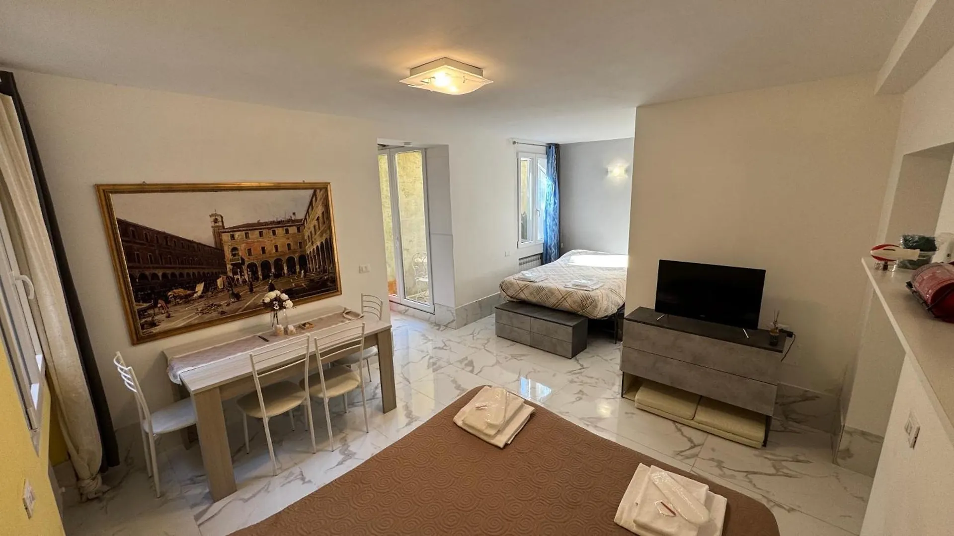 Calle De Le Pazienze Apartments البندقية